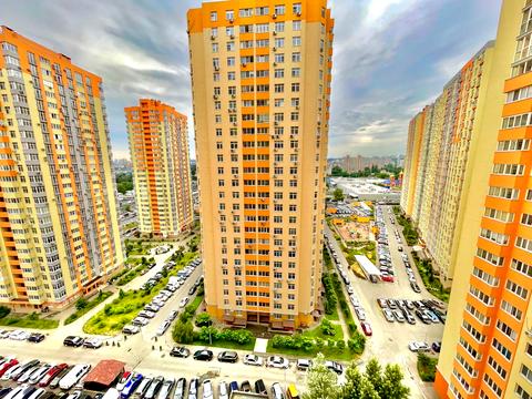квартира за адресою Київ, Сім'ї Кульженків вул. (Петра Дегтяренка), 37