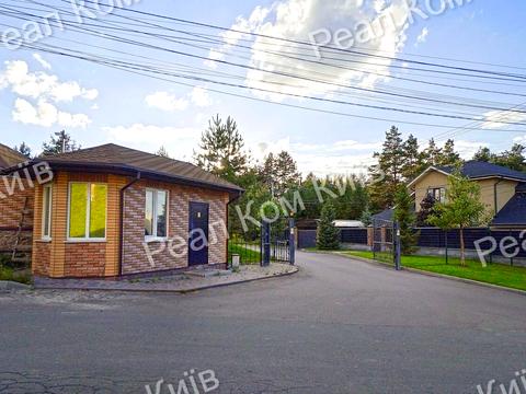 будинок за адресою Спортивна вул.