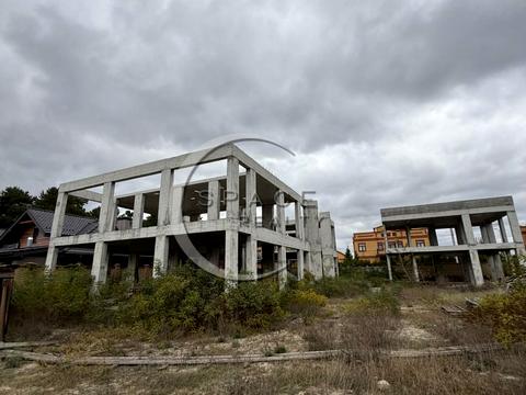 ділянка за адресою Лугова