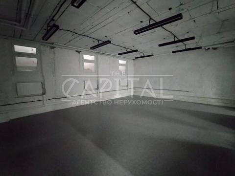 комерційна за адресою Івана Франка вул., 12