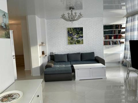 квартира по адресу Феодосийская ул., 3-В