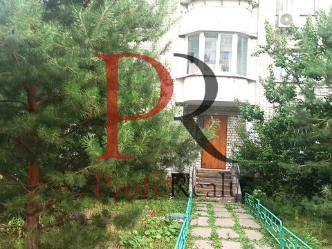 комерційна за адресою Михайла Котельникова вул., 11