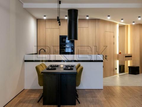 квартира за адресою Микільсько-Слобідська вул., 8
