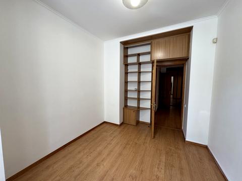 комерційна за адресою Саксаганського вул., 99