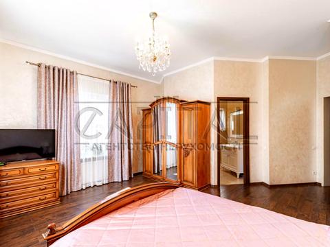 будинок за адресою с. Гатне, Андріївська вул., 8