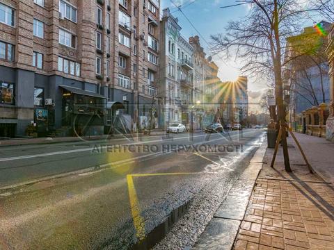 комерційна за адресою Велика Житомирська вул., 27