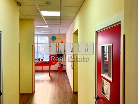 комерційна за адресою Борщагівська вул., 204 к2