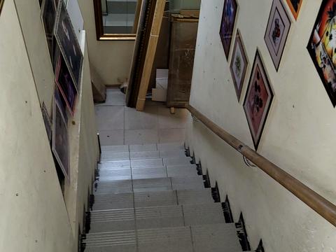 комерційна за адресою Пирогова вул., 2