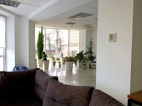 комерційна за адресою Михайла Грушевського вул., 22
