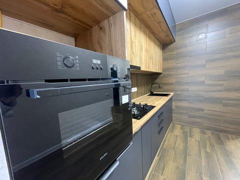 квартира по адресу Молодіжна ул., 10