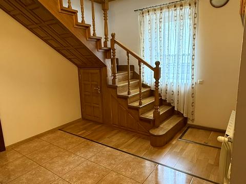 будинок за адресою смт. Рудне, Вузька вул.