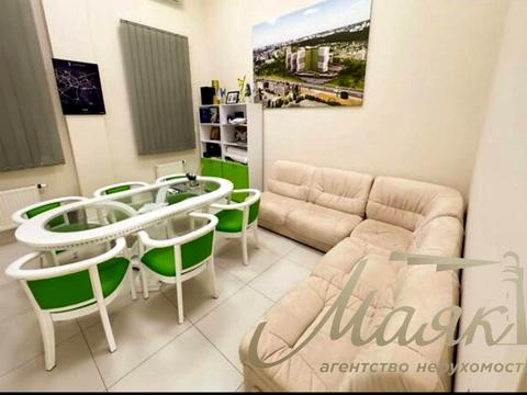 комерційна за адресою Миколи Бажана просп., 17-А