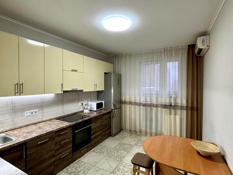 квартира по адресу Семьи Кульженков ул. (Дегтяренко Петра), 37