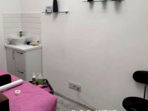 комерційна за адресою В'ячеслава Чорновола вул., 777