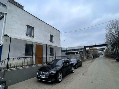 комерційна за адресою Будіндустрії вул., 6