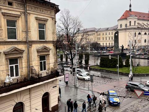 квартира по адресу Гетьмана Дорошенко ул. (Жовтневая), 3