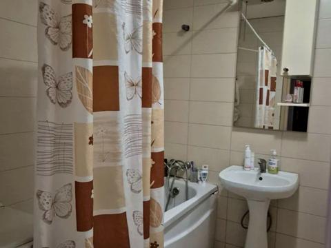 квартира за адресою Академіка Сахарова вул., 20