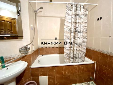 квартира за адресою Миколи Бажана просп., 12
