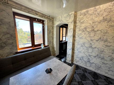 квартира за адресою 200-річчя Кривого Рогу просп., 10