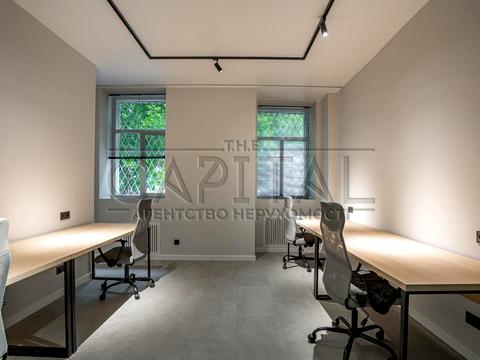 коммерческая по адресу Богдана Хмельницкого ул., 9