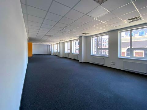 коммерческая по адресу Елены Телиги ул., 6