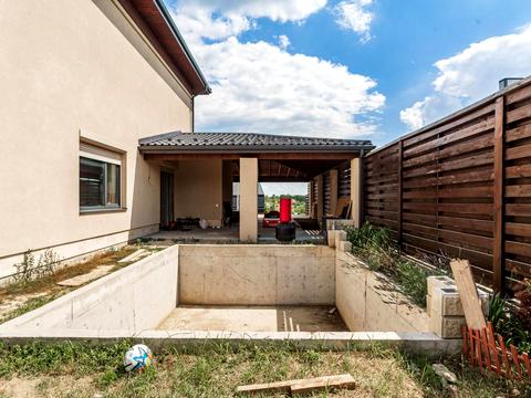 будинок за адресою с. Лісники, Захрестова вул.