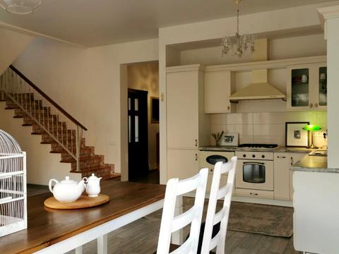 будинок за адресою Соборна вул. ()