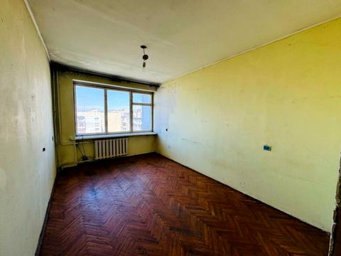 квартира за адресою Тролейбусна вул., 12