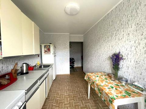 квартира за адресою Космонавтів вул., 142