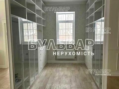 дом по адресу п. Лесное, Тихая ул.