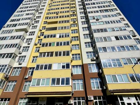 квартира за адресою Рея Бредбері вул., 2