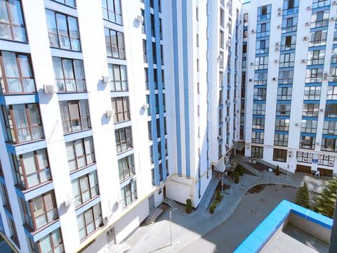 комерційна за адресою Центральна вул., 21-А