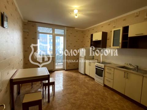 квартира за адресою Миколи Ушакова вул., 1-Б
