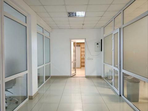 комерційна за адресою Михайла Грушевського вул., 22