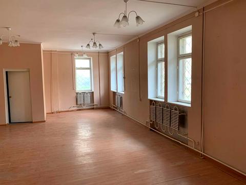 комерційна за адресою Івана Миколайчука вул., 24