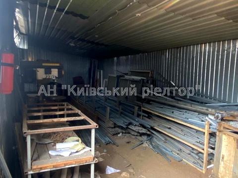 комерційна за адресою Хоменка, 21 а