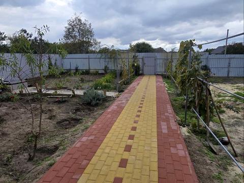 будинок за адресою Молодіжна, 8а