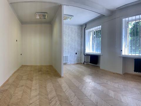 комерційна за адресою Кавказька вул., 9