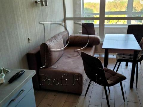 квартира за адресою Віктора Некрасова вул. (Північно-Сирецька), 10