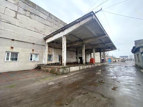 коммерческая по адресу Богдана Хмельницкого просп. (Героев Сталинграда), 157