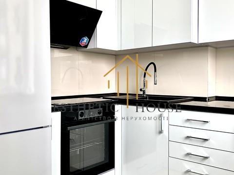 квартира за адресою Андрія Верхогляда вул. (Михайла Драгомирова), 14-А