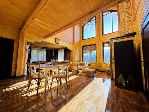 будинок за адресою Івана Франка вул., 1