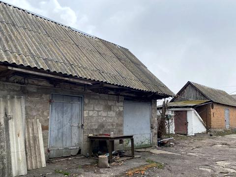 дом по адресу Центральна