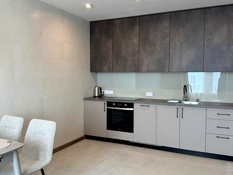 квартира за адресою Салютна вул., 2