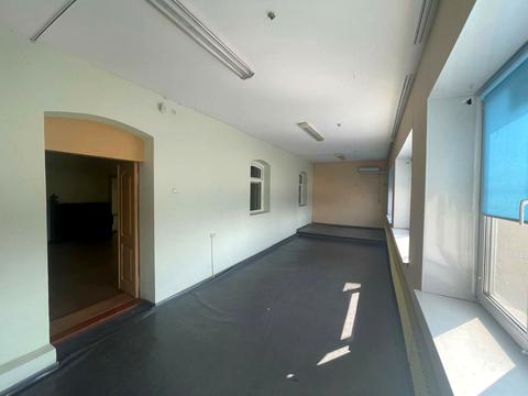 комерційна за адресою Володимира Мономаха вул. (Московська), 9