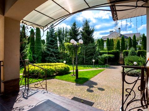 дом по адресу авіаторів