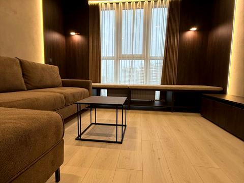 квартира за адресою Літературна вул., 10