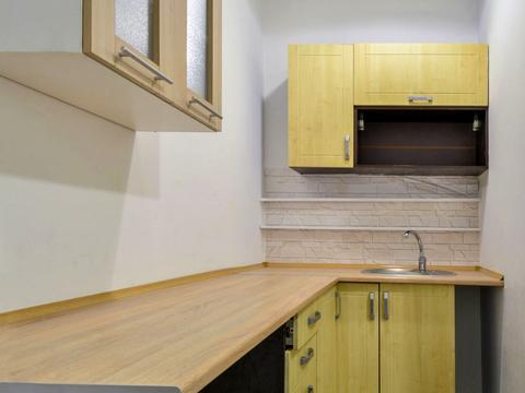 комерційна за адресою Антоновича вул. (Горького), 172