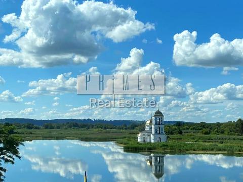 коммерческая по адресу вул. Соборна, 1