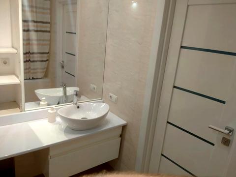 квартира за адресою Анни Ахматової вул., 24